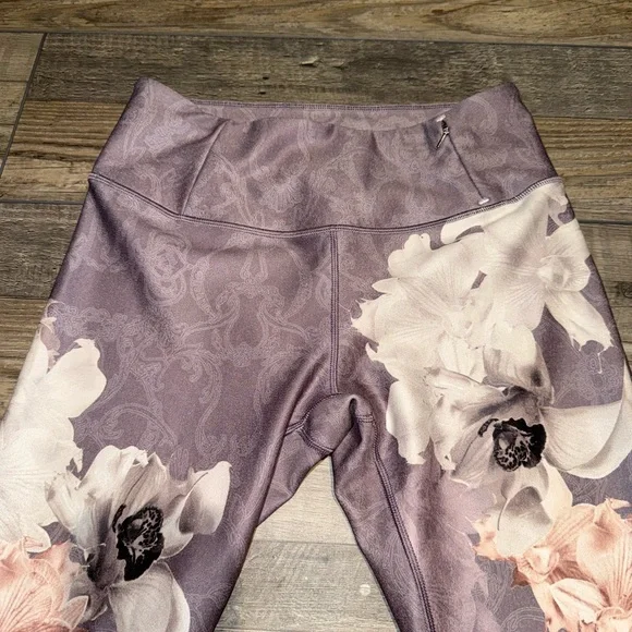 CALIA Small Leggings EUC - Picture 2 of 5